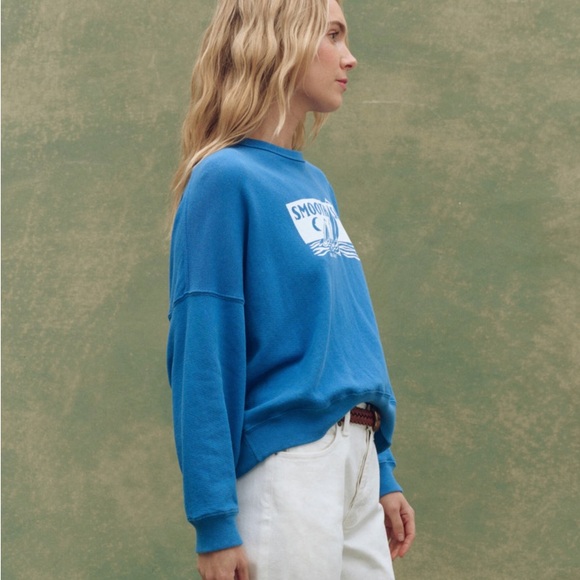 THE GREAT. The Teammate Graphic Smooth Sailing Sweatshirt - Picture 2 of 6